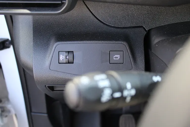 Peugeot Partner 1.5 BlueHDi 100PK S&S L1 Navigatie, Achteruitrijcamera, Trekhaak, Dab, Bluetooth, Parkeersensoren voor & achter afbeelding 17