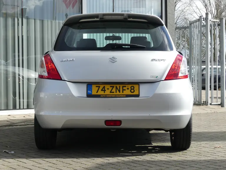 Suzuki Swift 1.2 Bandit EASSS Cruise Control, Stoelverwarming, 16" Lichtmetalen Velgen, Airco, Dealer Onderhouden afbeelding 13