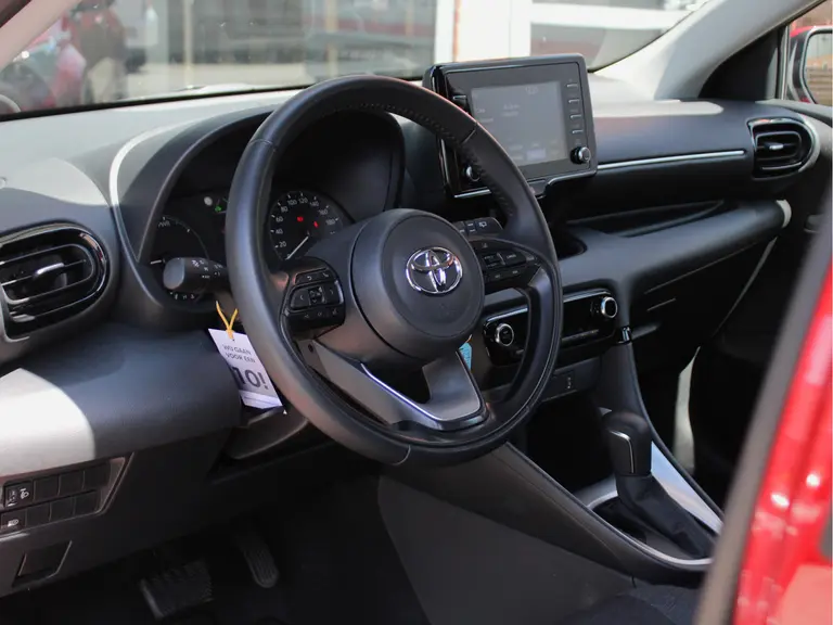 Toyota Yaris 1.5 Hybrid Active Automaat Adaptieve Cruise en Climate Control, Carplay/Android Auto, Achteruitrijcamera afbeelding 5