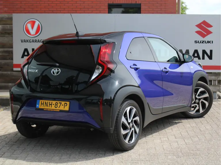 Toyota Aygo X 1.0 VVT-i S-CVT Pulse Automaat Adaptieve Cruise Control, Carplay/Android Auto, Achteruitrijcamera, Airco afbeelding 2