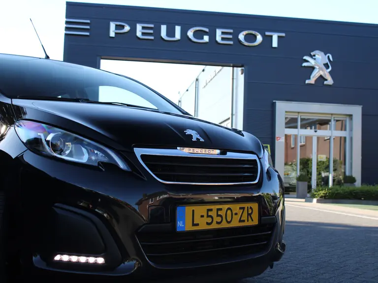 Peugeot 108 Active 1.0 e-VTi 72PK 5DRS Airco, Bluetooth, DAB, Elektrische Ramen, Centrale Deurvergrendeling, Led Dagrijverlichting afbeelding 3