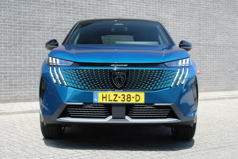Peugeot 3008 1.2 Hybrid 136 GT Automaat, Keyless Entry/Start, Luxe Stoelen, Navigatie, Applecarpl./Andr. Auto afbeelding 6