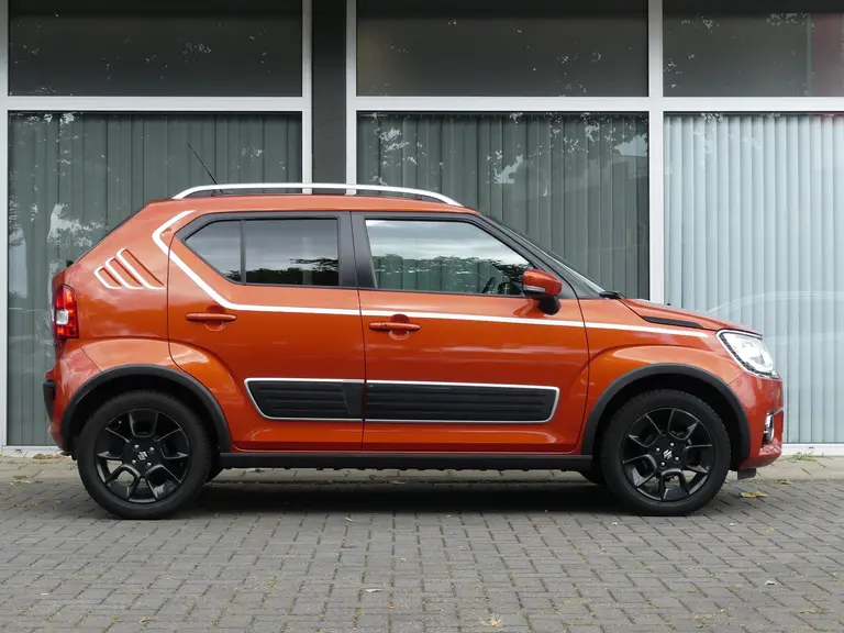 Suzuki Ignis 1.2 Smart Hybrid Stijl Navi, Allseason banden, Cruise control, Climate control afbeelding 2