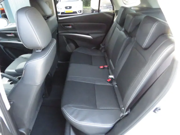 Suzuki S-Cross 1.5 Hybrid Style, 360 Camera, Parkeersensoren, Nieuw! afbeelding 9