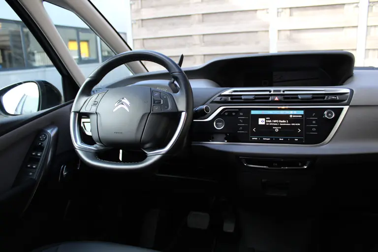 Citroën Grand C4 Spacetourer 1.2 PureTech Shine Automaat 7 zits Cruise/Climate control, Navigatie, Apple Carplay/Android auto,  Audio/DAB, Keyless entry/Start afbeelding 32