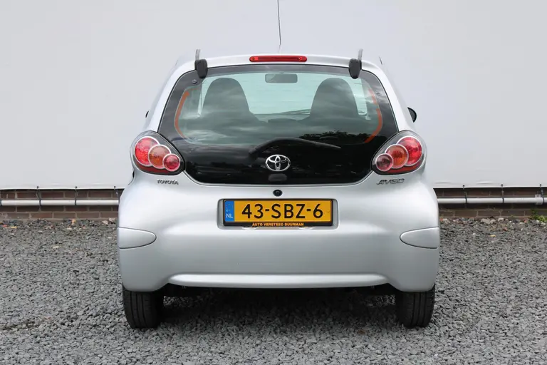 Toyota Aygo 1.0-12V Now Airco, Elektrische Ramen, Centrale Vergrendeling, Radio afbeelding 10