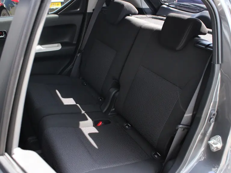 Suzuki Ignis 1.2 Smart Hybrid Style Multimediasysteem, Cruise control, Climate control, Stoelverwarming, Parkeercamera afbeelding 7