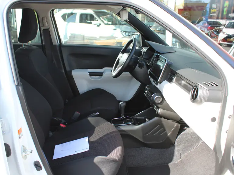 Suzuki Ignis 1.2 Stijl Automaat Trekhaak, Stoelverwarming, Navigatie, Climate control, Cruise control, Parkeercamera afbeelding 8