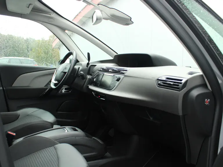 Citroën Grand C4 Spacetourer 1.2 PureTech Shine Automaat 7 zits Cruise/Climate control, Navigatie, Apple Carplay/Android auto,  Audio/DAB, Keyless entry/Start afbeelding 28