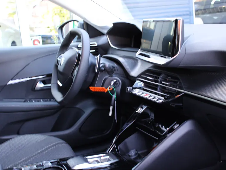 Peugeot 208 Allure 1.2 Hybrid 110PK e-DCS6 Automaat Navigatie, 360 camera, Lichtmetalen velgen, Parkeerhulp voor & achter, Cruise Control afbeelding 41