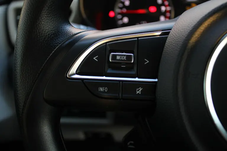 Suzuki Swift 1.2 Comfort Smart Hybrid ACTIE!! 6 jaar fabrieksgarantie! Apple Carpl/Andr auto, Cruise control, Navigatie afbeelding 26