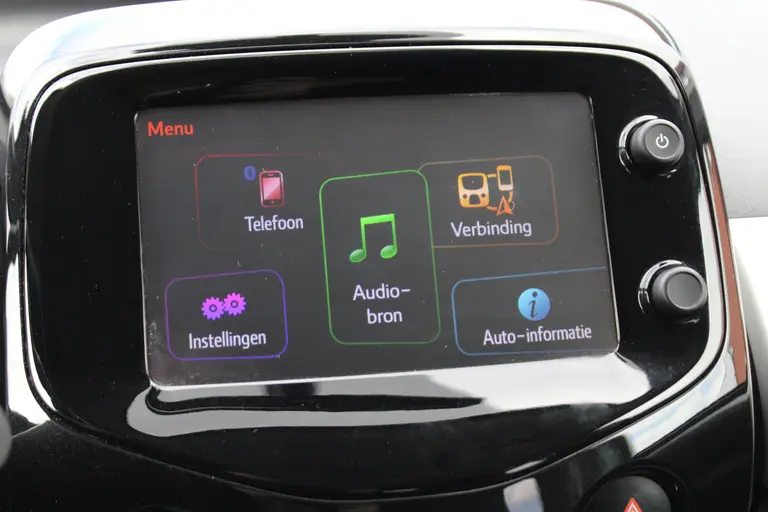 Toyota Aygo 1.0 VVT-i x-pose 70PK Automaat Vouwdak Elektrisch, Navigatie, Climate Control, Carplay/Android Auto afbeelding 25