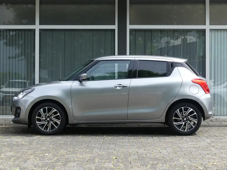 Suzuki Swift 1.2 Style Smart Hybrid AUTOMAAT Cruise Control, Navigatie, Apple Carpl/Andr Auto afbeelding 3