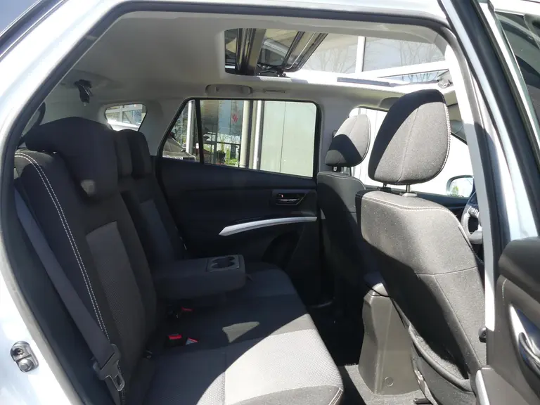 Suzuki S-Cross 1.6 Exclusive Automaat Trekhaak, schuif/kantel dak, Cruise control, Bluetooth afbeelding 23