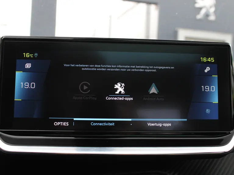 Peugeot e-208 GT Pack 50 kWh 136PK Navigatie, Alcantara Leder, Achteruitrijcamera, Keyless, Panoramadak, Parkeersensoren Voor & Achter afbeelding 31