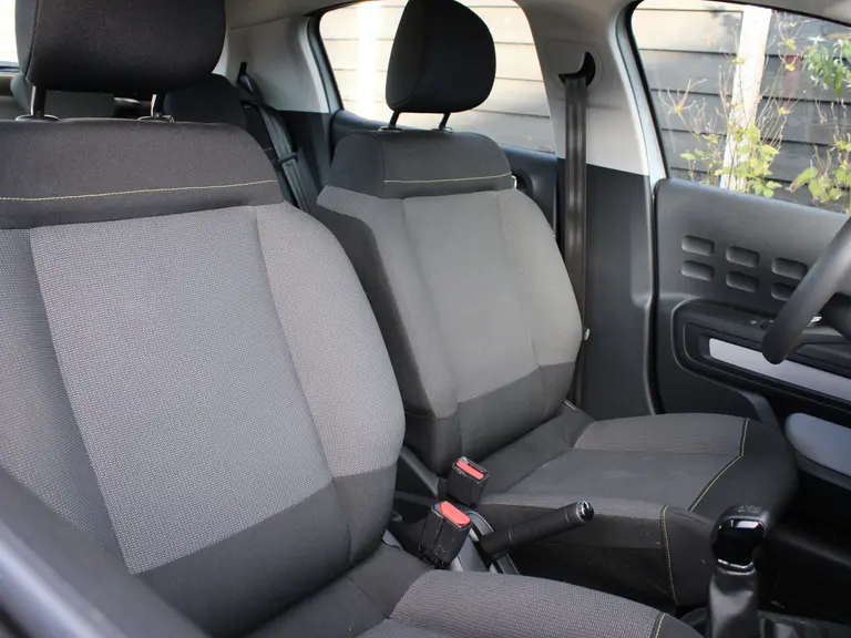 Citroën C3 You 1.2 PureTech 83PK Cruise Control, Airco, Parkeersensoren Achter, Stoelverwarming, Bluetooth afbeelding 12