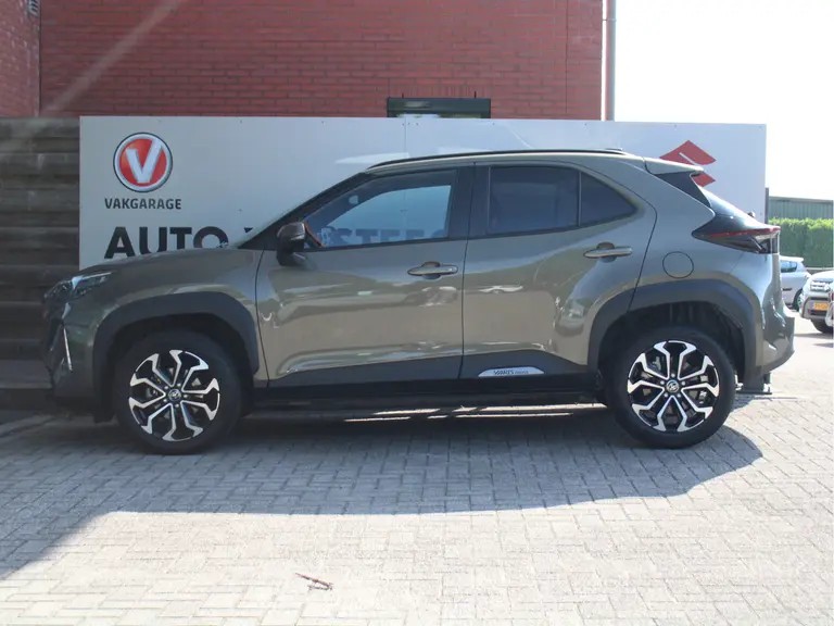 Toyota Yaris Cross 1.5 Hybrid Dynamic Automaat Achteruitrijcamera, Bluetooth, Airco Automatisch, Cruise Control Adaptief, Navigatie afbeelding 16