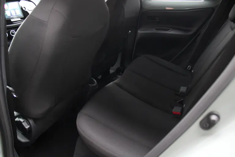 Toyota Aygo X 1.0 VVT-i S-CVT Pulse 73PK Automaat Achteruitrijcamera, Cruise Control Adaptief, Stoelverwarming, Draadloos Apple Carplay/Android Auto afbeelding 18