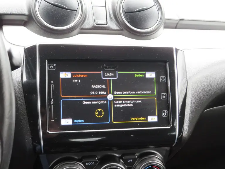 Suzuki Swift 1.2 Stijl Smart Hybrid, Style,Stijl, Navi, Keyless, Achteruitrijcamers en Climate Control afbeelding 17