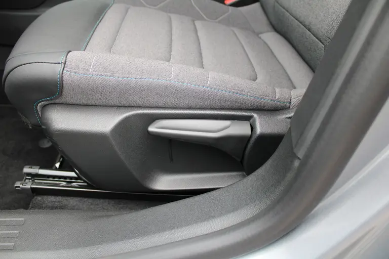 Citroën C4 1.2 Puretech 130 You Cruise/Climate control, Camera, Apple carplay/Android, Radio/DAB, afbeelding 10