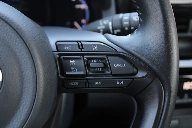 Toyota Yaris Cross 1.5 Hybrid Dynamic Automaat Achteruitrijcamera, Bluetooth, Airco Automatisch, Cruise Control Adaptief, Navigatie afbeelding 29