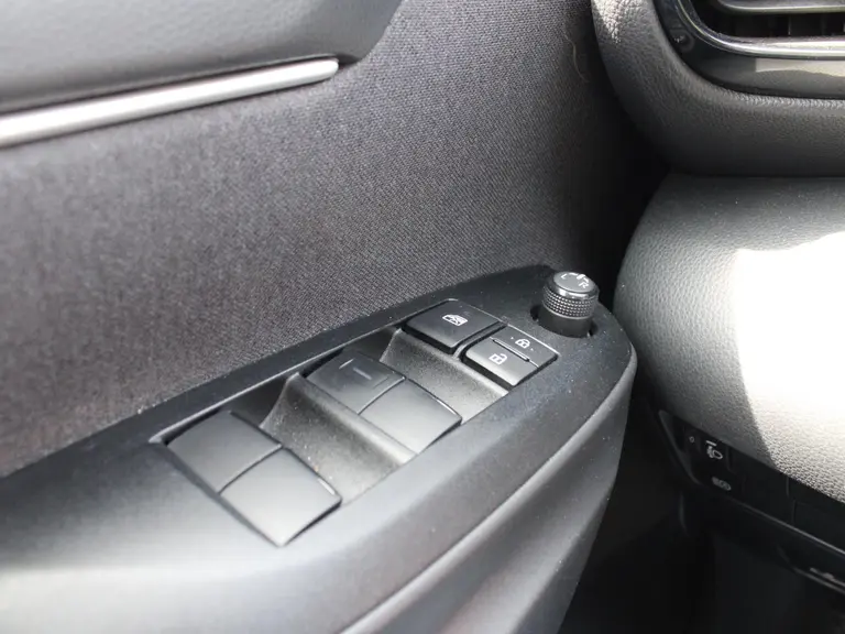 Toyota Yaris Dynamic 1.5 Hybrid 115PK Automaat Lichtmetalen velgen, Achteruitrij camera, Climate Control, KeylessEntry, AppleCarplay/Android Auto Navigatie afbeelding 24