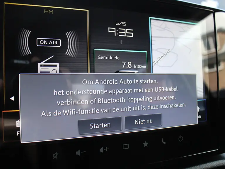 Suzuki Swift 1.2 Style Smart Hybrid 82PK 5DRS Navigatie, Parkeerhulp achter, Camera Achter, Lichtmetalen velgen afbeelding 15