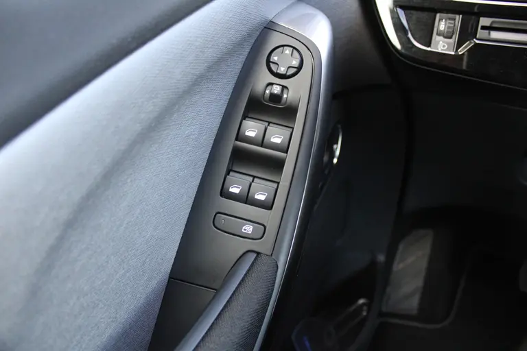 Citroën Grand C4 Spacetourer 1.2 PureTech Shine Automaat 7 zits Cruise/Climate control, Navigatie, Apple Carplay/Android auto,  Audio/DAB, Keyless entry/Start afbeelding 8