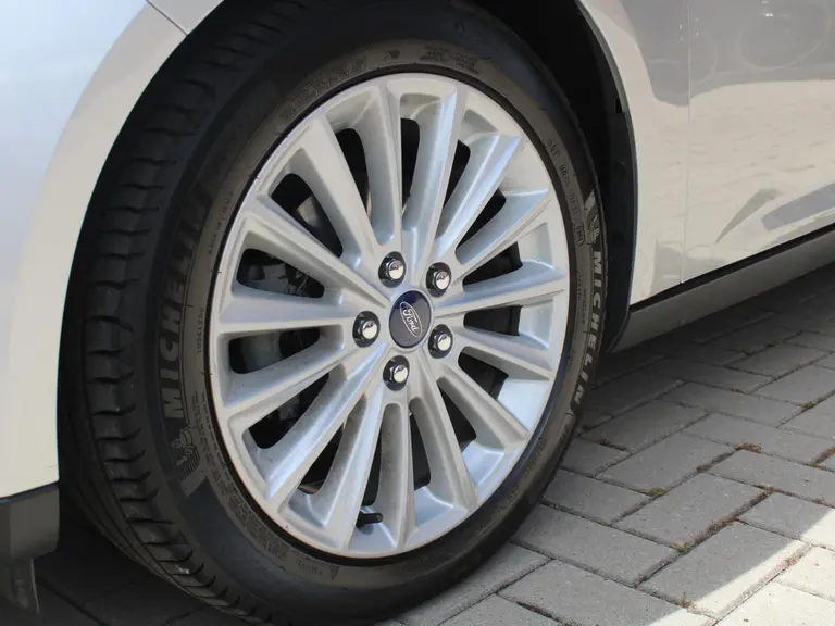 Ford FOCUS Wagon 1.0 Titanium 125PK Navigatie, Camera, Trekhaak afbeelding 4