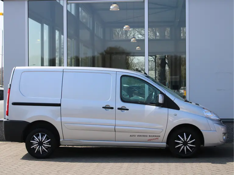 Peugeot Expert 227 1.6 HDI L1H1 Navteq 2, 3 Zitplaatsen Trekhaak, Navigatie, Cruise Control, Bluetooth, Airco afbeelding 14