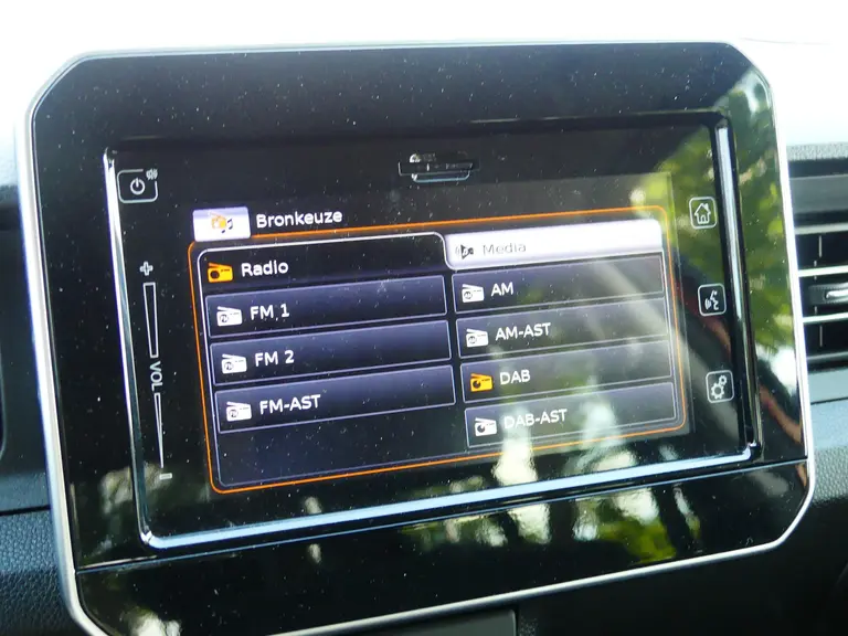 Suzuki Ignis 1.2 Smart Hybrid Select Dealer o.h., Airco, Apple Carpl/Andr Auto afbeelding 18