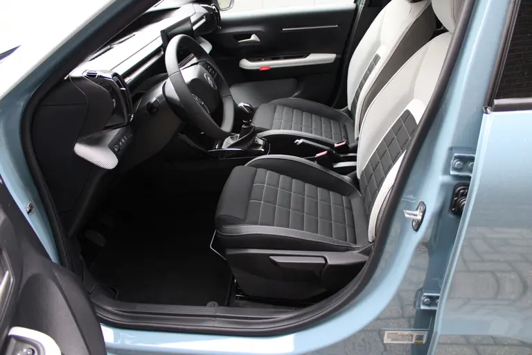 Citroën C3 1.2 Turbo Max Cruise/Climate control, Navigatie, Apple carplay/Android auto, 17'LM velgen, Camera afbeelding 9