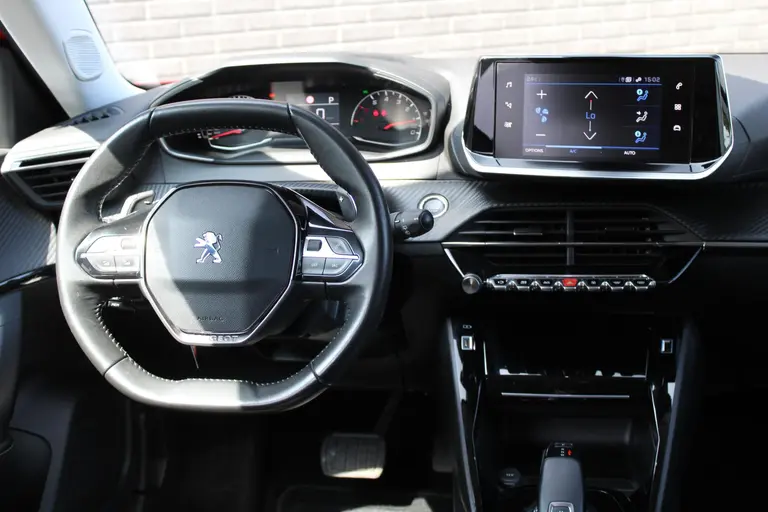 Peugeot 2008 1.2 PureTech Allure Automaat, Trekhaak, Airco, Navigatie, Applecarpl./Andr. Auto afbeelding 11