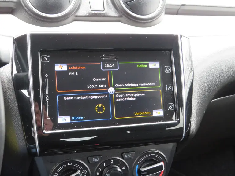 Suzuki Swift 1.2 Select, 17 inch LM-Velgen, Camera, Dealer onderhouden met Applecarplay/Androidauto afbeelding 17
