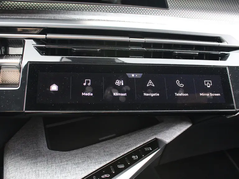 Peugeot 3008 GT 1.2 Hybrid 136PK e-DCS6 Automaat Navigatie, Rondomzichtcamera, Stoel & Stuurverwarming, Elektrische Achterklep, Alcantara afbeelding 35
