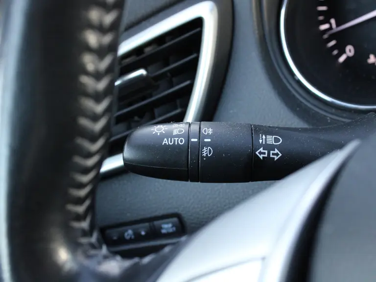 Nissan QASHQAI 1.6 164PK N-Connecta Navigatie, Camera en parkeerhulp rondom, Cruise Controle, Trekhaak. Keyless afbeelding 24