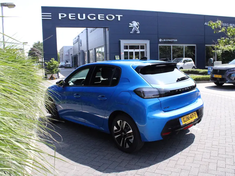 Peugeot 208 Allure 1.2 PureTech 100PK Navigatie, Camera achter, Apple Carplay/Android auto afbeelding 3
