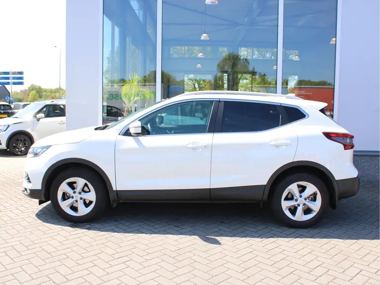Nissan QASHQAI 1.2 N-Connecta Automaat Trekhaak, Panoramadak, Cruise en Climate Control, Achteruitrijcamera afbeelding 14