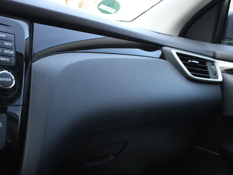 Nissan QASHQAI 1.6 164PK N-Connecta Navigatie, Camera en parkeerhulp rondom, Cruise Controle, Trekhaak. Keyless afbeelding 35