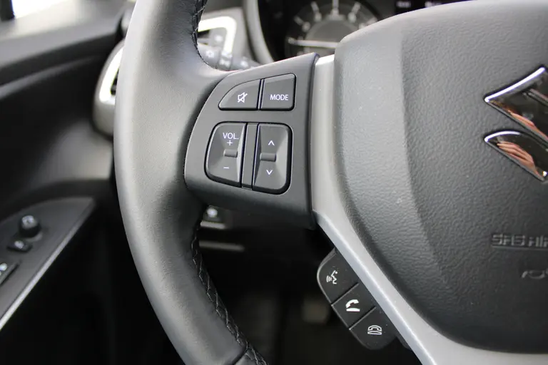 Suzuki S-Cross 1.4 Boosterjet Select Smart Hybrid, 1500 KG TREKGEWICHT, Parkeersensoren voor en achter, Navigatie en Camera afbeelding 25