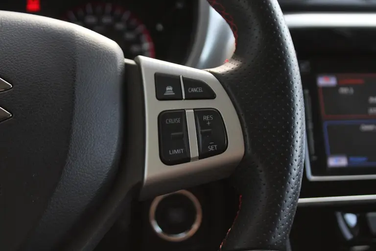 Suzuki Vitara 1.4 S Adaptieve Cruise Control, Parkeersensoren Voor en Achter, Climate Control, Navigatie, Stoelverwarming afbeelding 32
