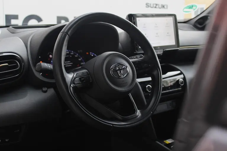 Toyota Yaris Cross 1.5 Hybrid Adventure Trekhaak, JBL Audio, Head-up Display, Elektrische Achterklep, Stuur- en Stoelverwarming afbeelding 5