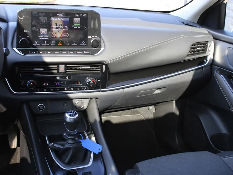 Nissan QASHQAI 1.3 MHEV 140PK Premiére Edition Navigatie, Keyless, Rondomzicht Camera, Stoel, Stuur en Voorruitverwarming, Panoramadak afbeelding 15