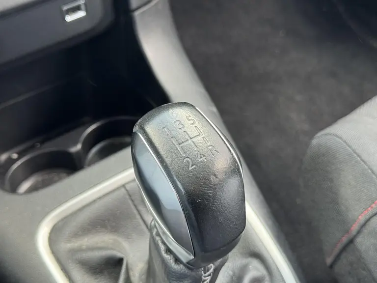 Citroën C3 Shine 1.2 PureTech 82PK Navigatie, Achteruitrijcamera, Keyless, Stoelverwarming, Parkeersensoren afbeelding 33
