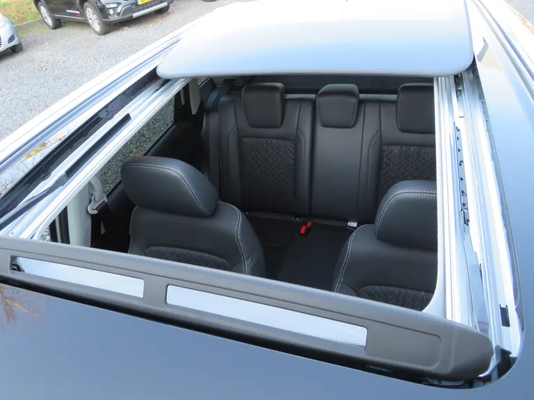 Suzuki Vitara 1.5 Hybrid Style, Automaat, Panoramadak, 6 jaar GARANTIE, Navigatie en Draadloos Applecarplay / Androidauto afbeelding 14