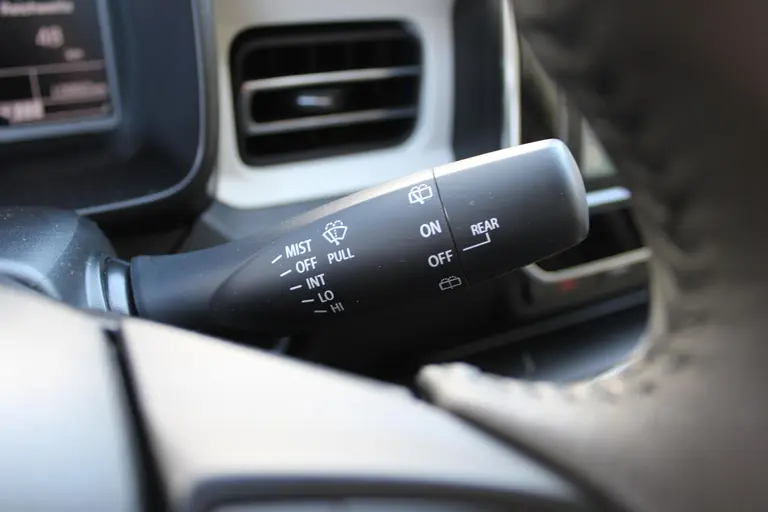 Suzuki Ignis 1.2 Smart Hybrid Allgrip Style, All-Seasons, Cruise control en Achteruitrijcamera! afbeelding 27