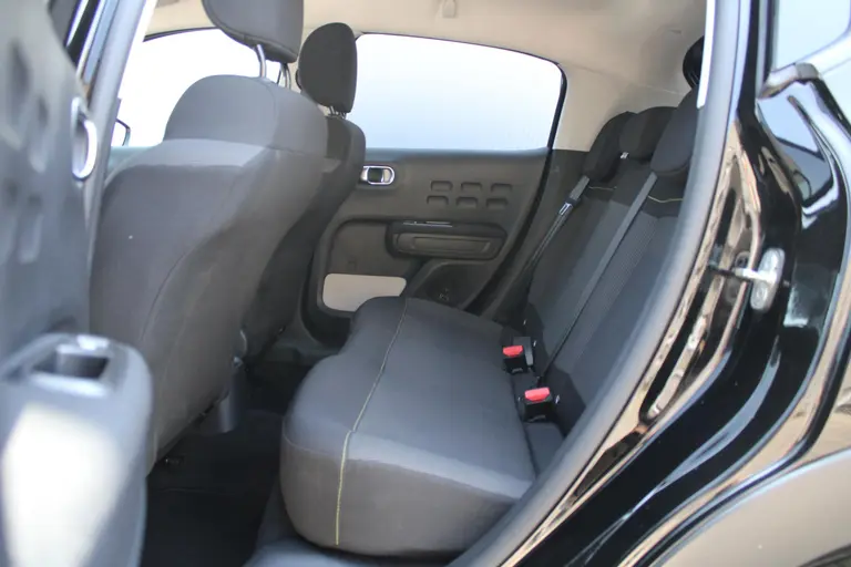 Citroën C3 1.2 PureTech Max 110pk, Automaat, Applecarpl./Andr. Auto, Navigatie, Cruise/Climate Control, Achteruitrijcamera afbeelding 10