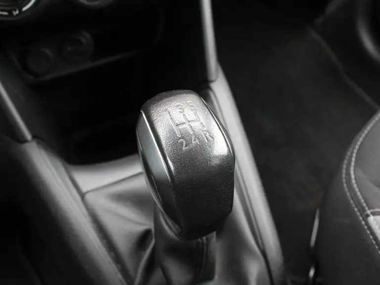 Peugeot 208 1.2 VTi 82PKStyle Lichtmetalen velgen, Airco, Navigatie en Getinte Ramen afbeelding 20