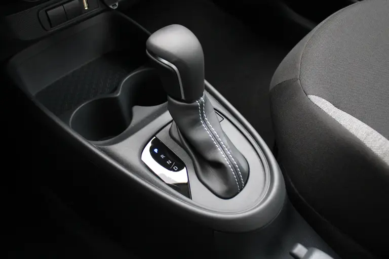 Toyota Aygo X 1.0 VVT-i S-CVT Play Achteruitrijcamera, DAB+ Radio, Airco, Bluetooth, Cruise Control Adaptief afbeelding 19