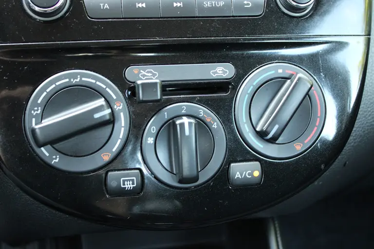 Nissan Pulsar 1.2 DIG-T Visia, Cruise Control en Bluetooth. afbeelding 15